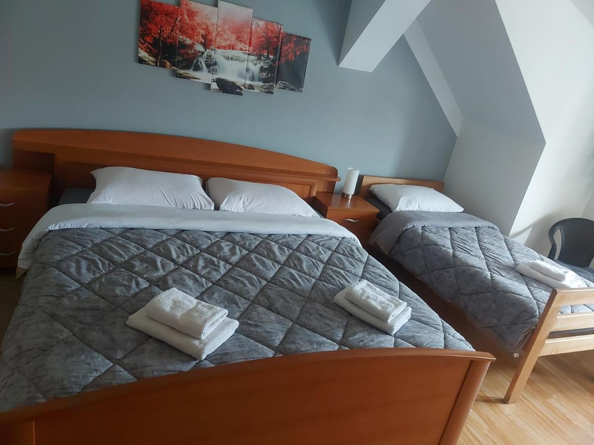 Guest House Neno Ogulin Ngoại thất bức ảnh