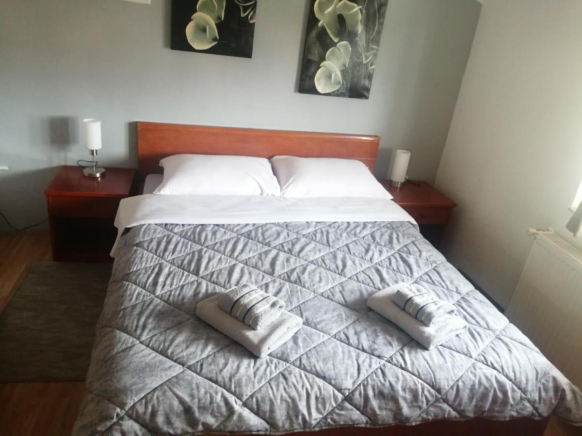 Guest House Neno Ogulin Ngoại thất bức ảnh